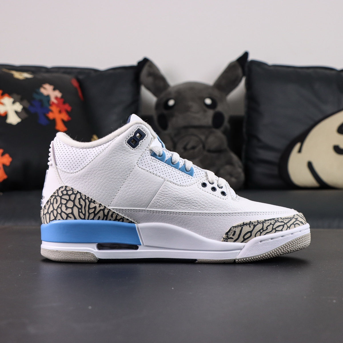 Air Jordan 3 Retro OG UNC [2020]